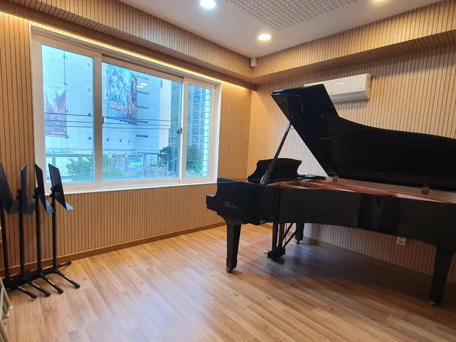 남부터미널 라우렐부띠끄 음악연습실