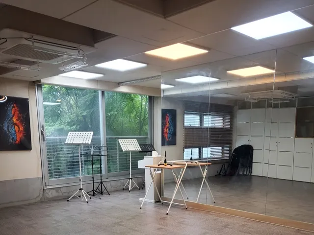 아인스무지크