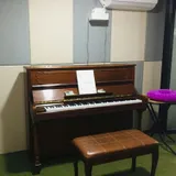 601호(합주실, 업라이트)
